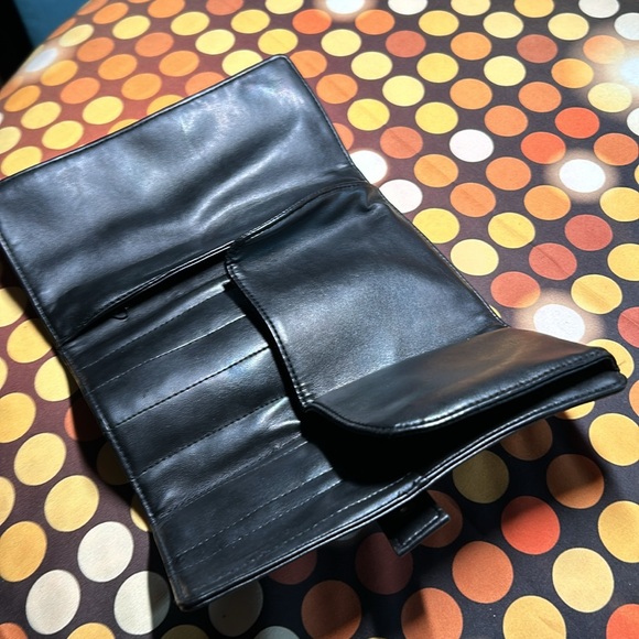 Checi black snap button closure fold out wallet - Picture 6 of 12